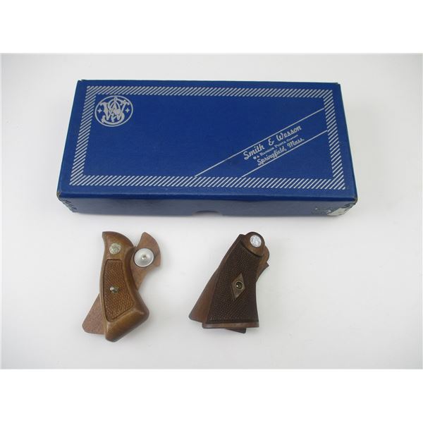SMITH & WESSON REVOLVER GRIPS