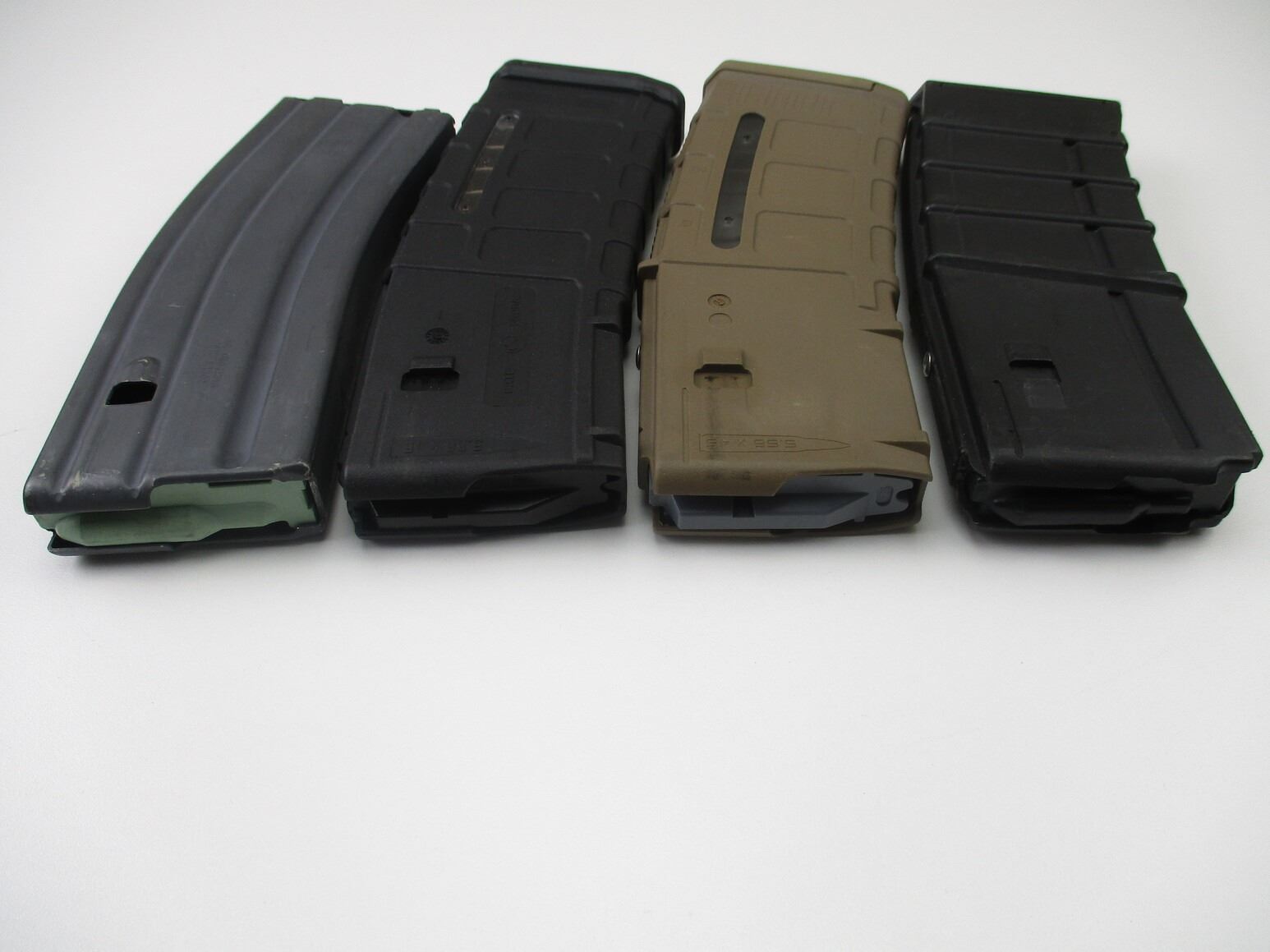 ASSORTED AR-15 STYLE RIFLE MAGAZINES