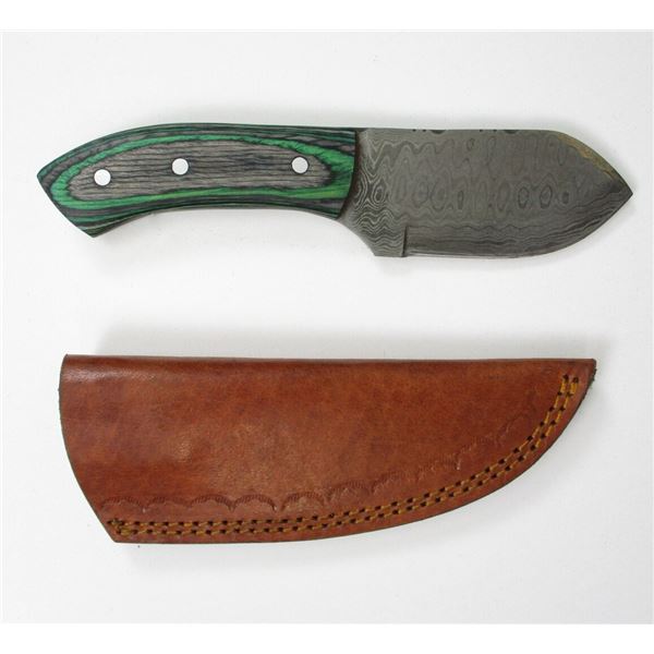 DAMASCUS TYPE HUNTING KNIFE