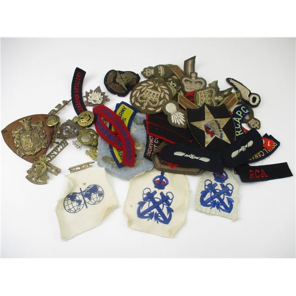 ASSORTED MILITARY BADGES LOT