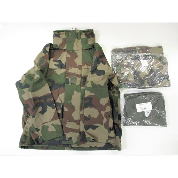 ASSORTED FRENCH MILITARY OUTERWEAR LOT