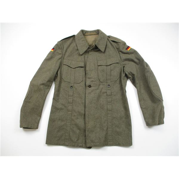 POST WWII GERMAN M40 FIELD JACKET