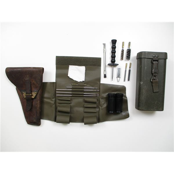 ASSORTED MILITARY ITEMS LOT