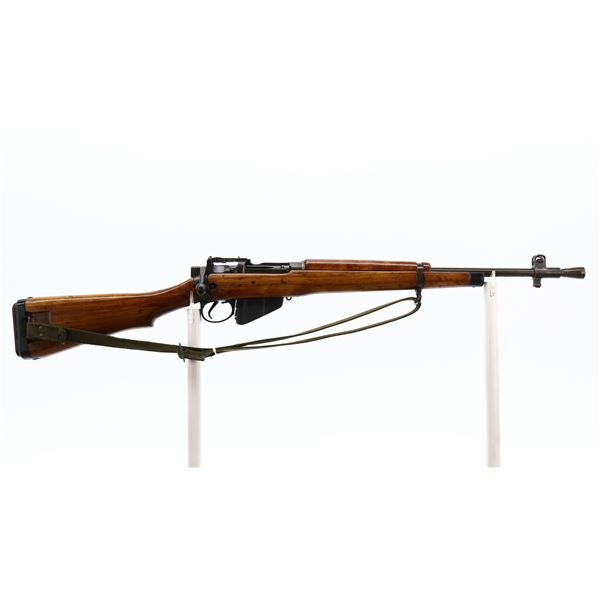 6/10, LEE ENFIELD, MODEL: NO5 MKI JUNGLE CARBINE, CALIBER: 303 BR