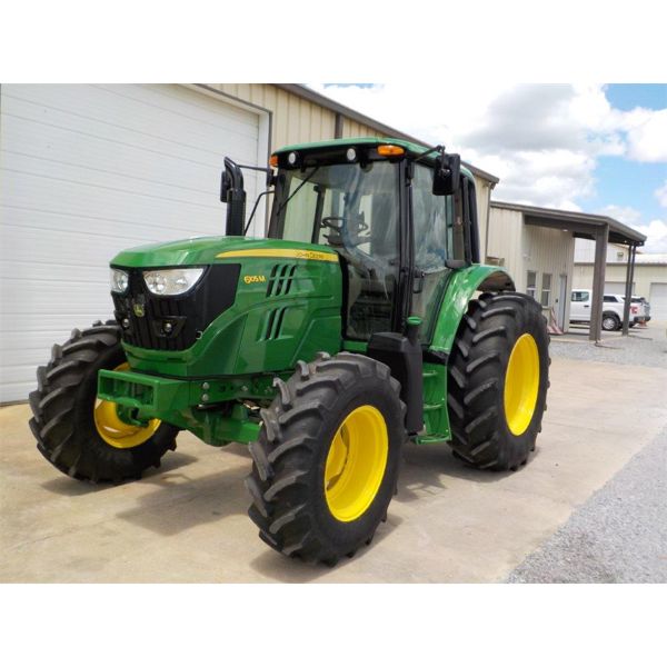 2014 JOHN DEERE 6105M Farm Tractor