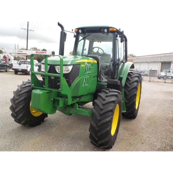 2016 JOHN DEERE 6110M Farm Tractor