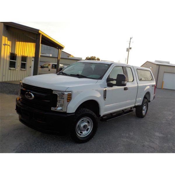 2019 FORD F250 XL Pickup Truck