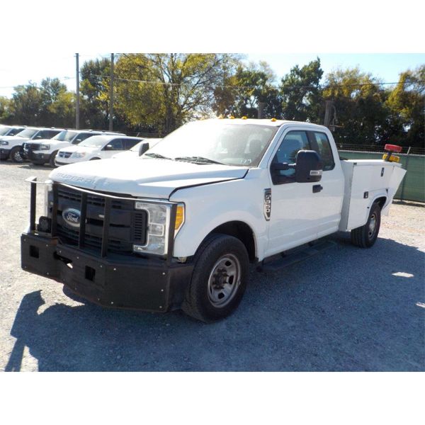 2017 FORD F350 XL Service / Mechanic Truck