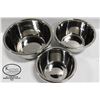 Image 2 : 3 NEW STAINLESS STEEL MIXING BOWLS - 7"-8.5"-10"