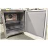 Image 4 : DELFIELD SINGLE DOOR UNDERCOUNTER COOLER ON CASTER