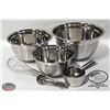 Image 1 : NEW 12 PIECE STAINLESS STEEL MIX & MEASURE SET