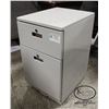 Image 1 : 2-DRAWER GREY FILING CABINET ON CASTERS