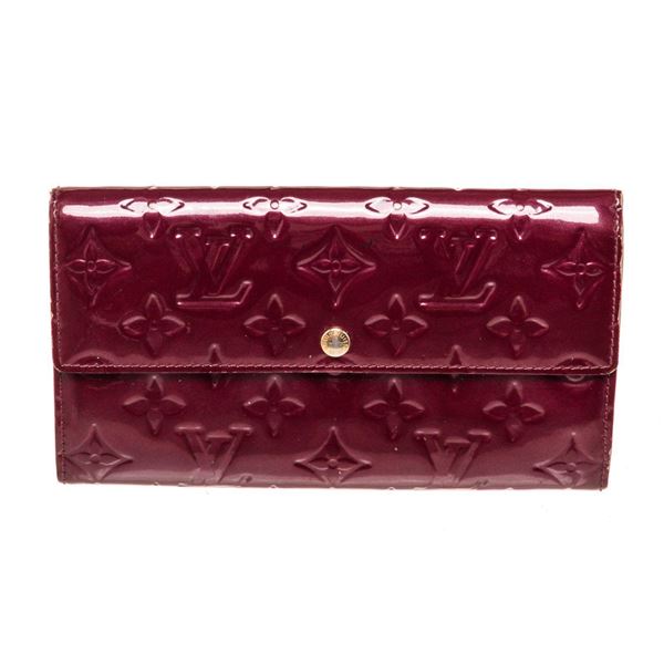 Louis Vuitton Red Vernis Leather Sarah Wallet