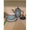 Image 1 : Denby Teapot & Sauce Server Cat A