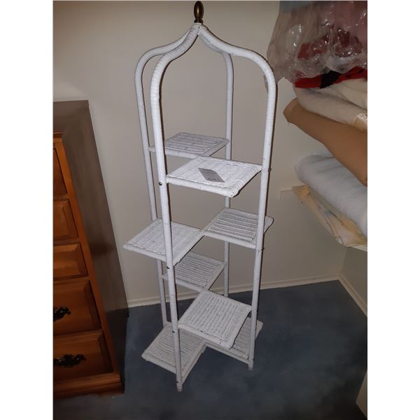 Wicker Shelving Cat A