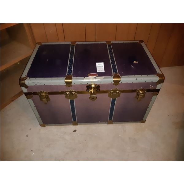 Antique Birkdale Steamer Trunk Cat A
