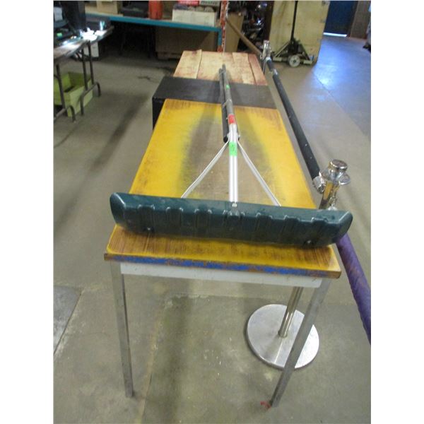 ESTATE:  ROOF SNOW SCRAPER