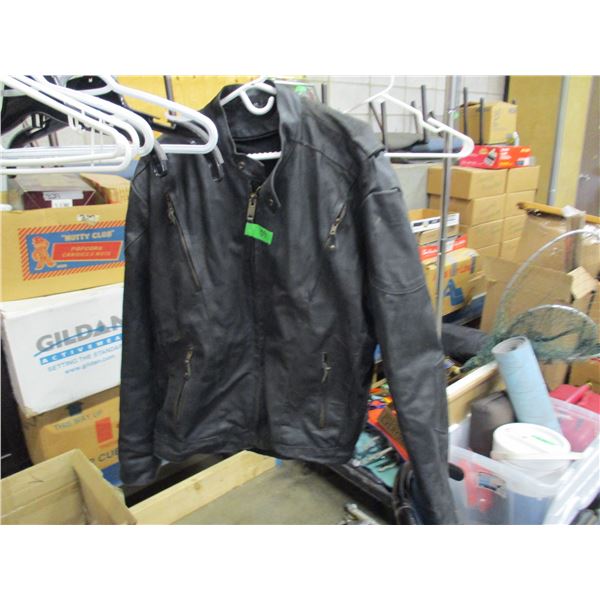 LEATHER JACKET (SIZE XL)