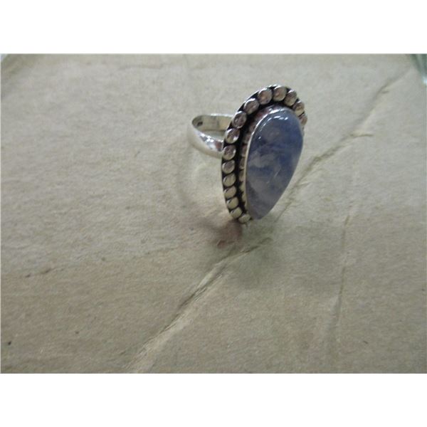 TEARDROP SHAPED BLUE HUE RAINBOW MOONSTONE RING SET IN 926 STAMPED SILVER PLATE (SIZE 9)