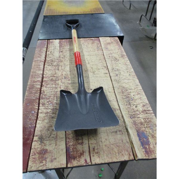 ESTATE:  SQUARE D-HANDLE SHOVEL