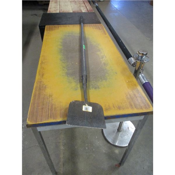 ESTATE:  6" METAL SCRAPER