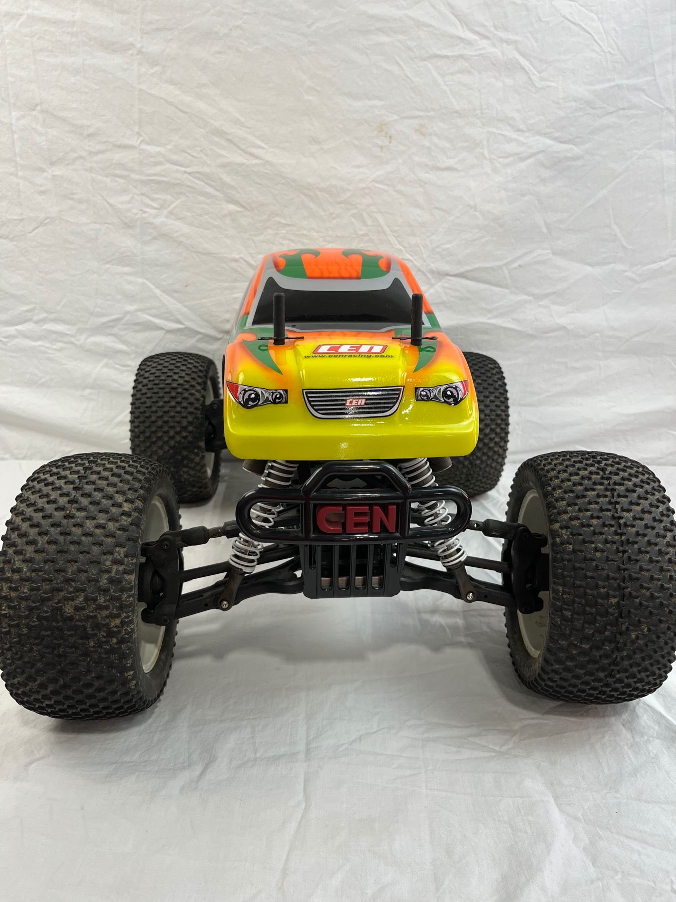 CEN Genesis 7.7 RC Truck