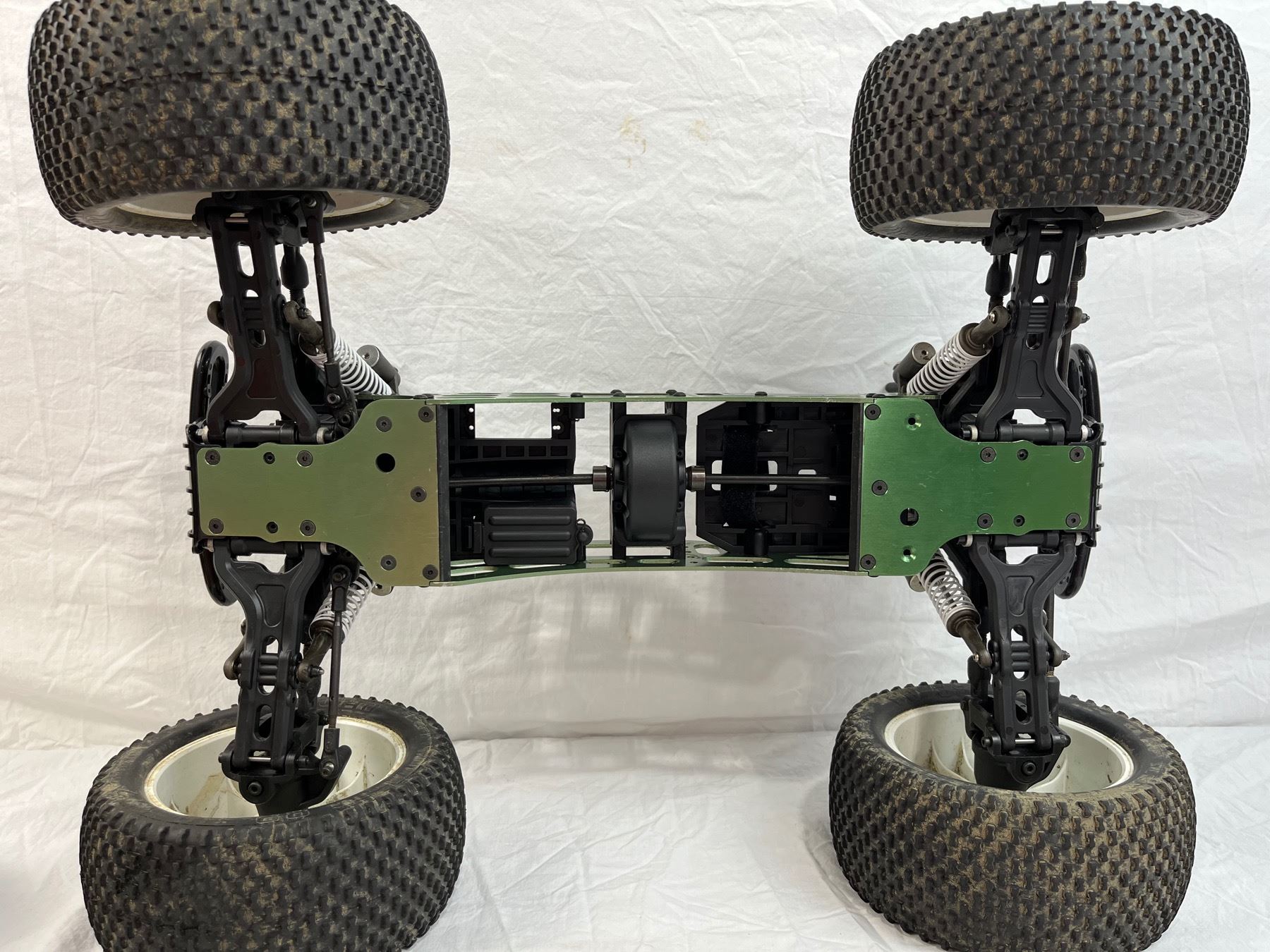 CEN Genesis 7.7 RC Truck