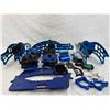 Image 3 : RC Car parts and chassis pieces in blue