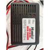 Image 2 : Hobbico 800 AC/DC Quick charger