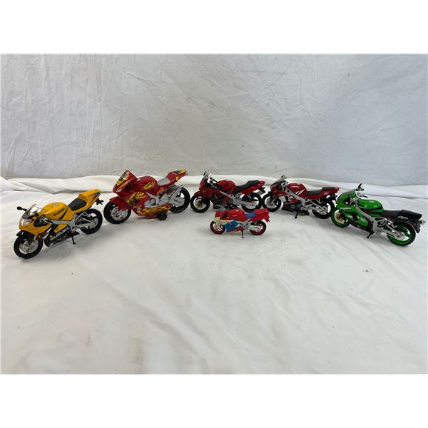 Lot of 6 model motorcycle toys