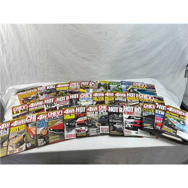 Large lot of assorted Car magazines