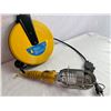 Image 4 : Powerfist 120v retractable shop light
