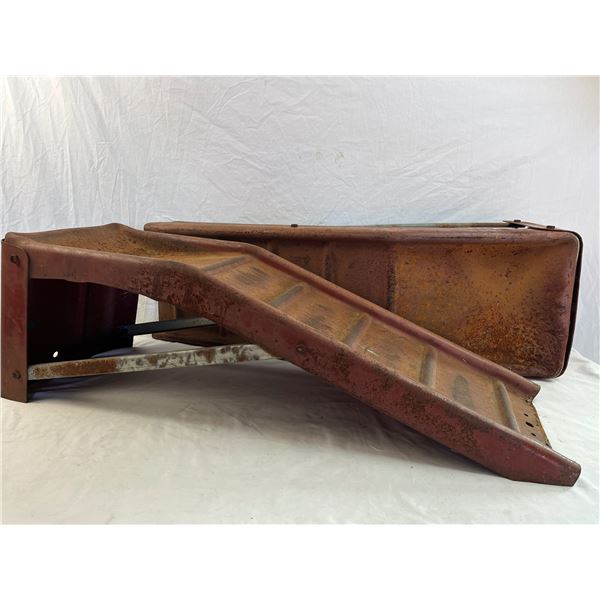 Set of two 11" rise car ramps.