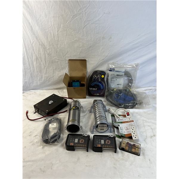 Mixed lot of various audio components and cables