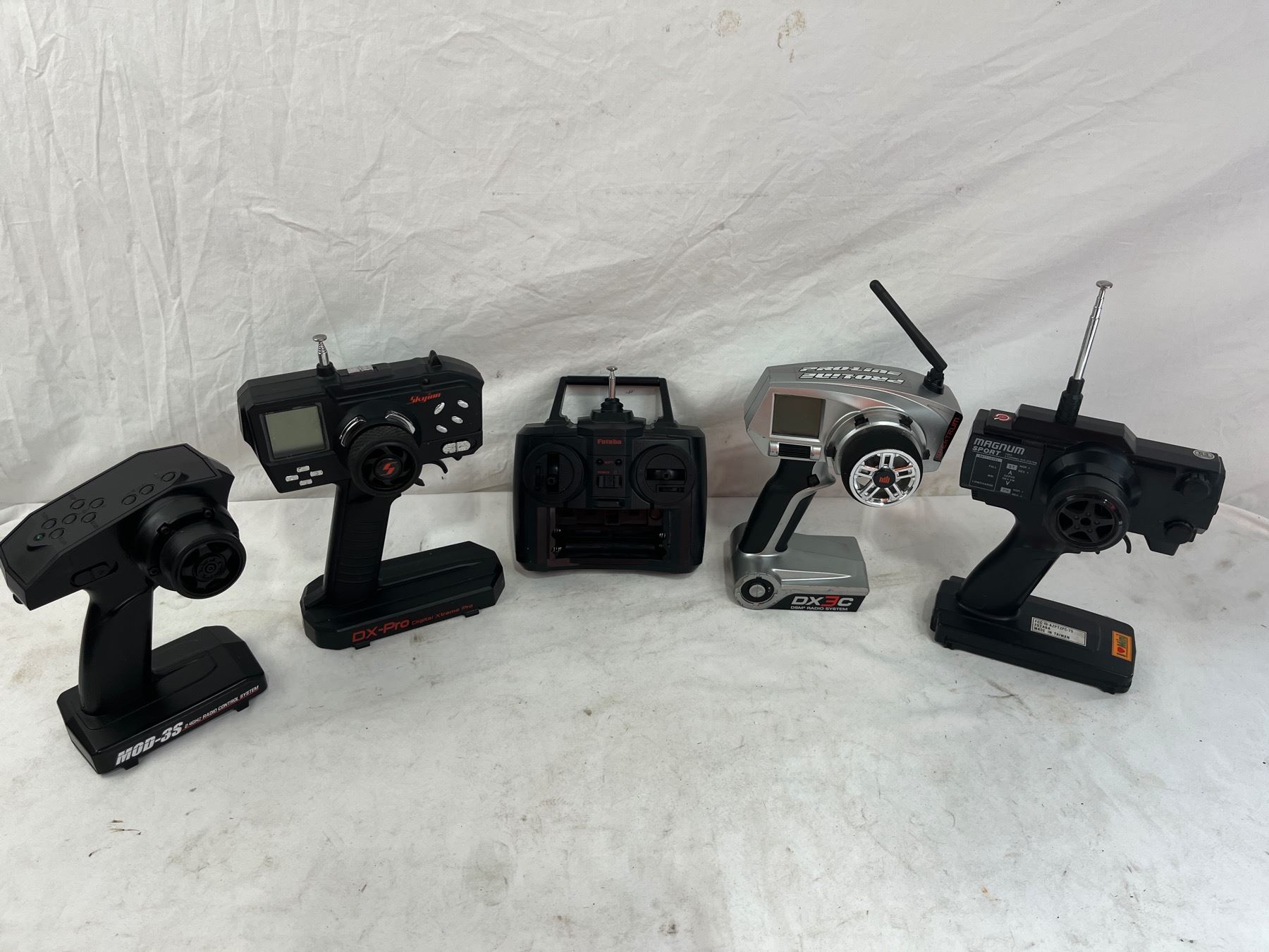 Old Rc Controllers 5 - Variety of RC Controllers