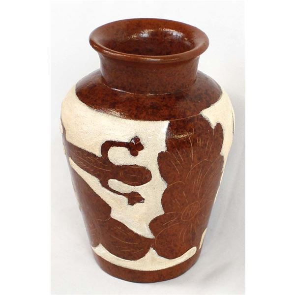 African Pottery Gecko Vase