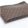 Image 4 : Louis Vuitton Brown Monogram Macassar Canvas Leather Discovery Clutch