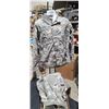Image 2 : THREE DIGITAL ARMY COMBAT CAMOUFLAGE INSECT REPELLENT APPAREL LARGE LONG AND ONE LARGE EXTR LONG