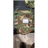 Image 2 : FIVE RADIO POUCHES IN WOODLAND CAMO