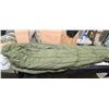 Image 3 : US ARMY EXTREME COLD WEATHER SLEEPING BAG