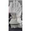 Image 5 : ITERMEDIATE COLD WEATHER GLOVES ONE SM, ONE MED, AND TWO LARGE