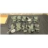 Image 1 : INTERMEDIATE COLD WEATHER FLYERS GLOVES - 10 PAIRS OF ASSORTED SIZES