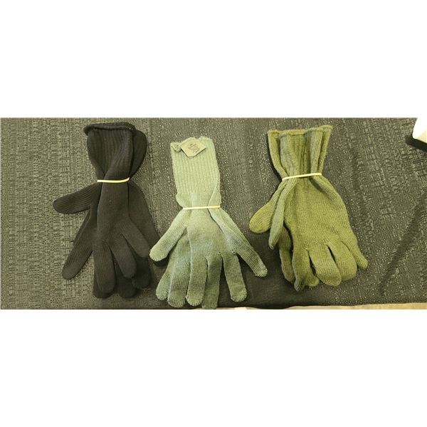 THREE PAIRS OF GLOVE LINERS