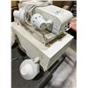 Image 1 : FOUR PIECE EMERGENCY EXIT LIGHTS