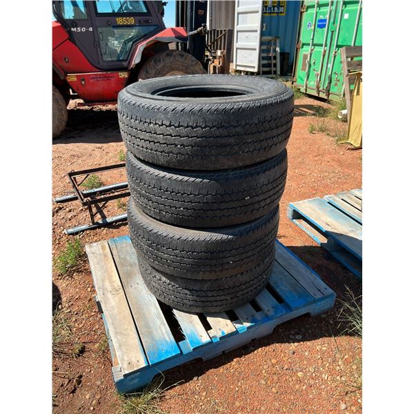 FOUR CONTITRAC LT 275/65 R18 OFF RIM