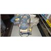 Image 2 : 10" MASTERCRAFT COMPOUND MITRE SAW