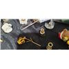 Image 16 : CHRISTMAS TREE DECORATIONS/ORNAMENTS