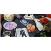 Image 21 : CHRISTMAS TREE DECORATIONS/ORNAMENTS