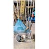 Image 2 : YARD AND GARDEN TOOLS