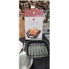 Image 4 : TURKEY ROASTER, PLATTER AND HOUSEHOLD DISHES